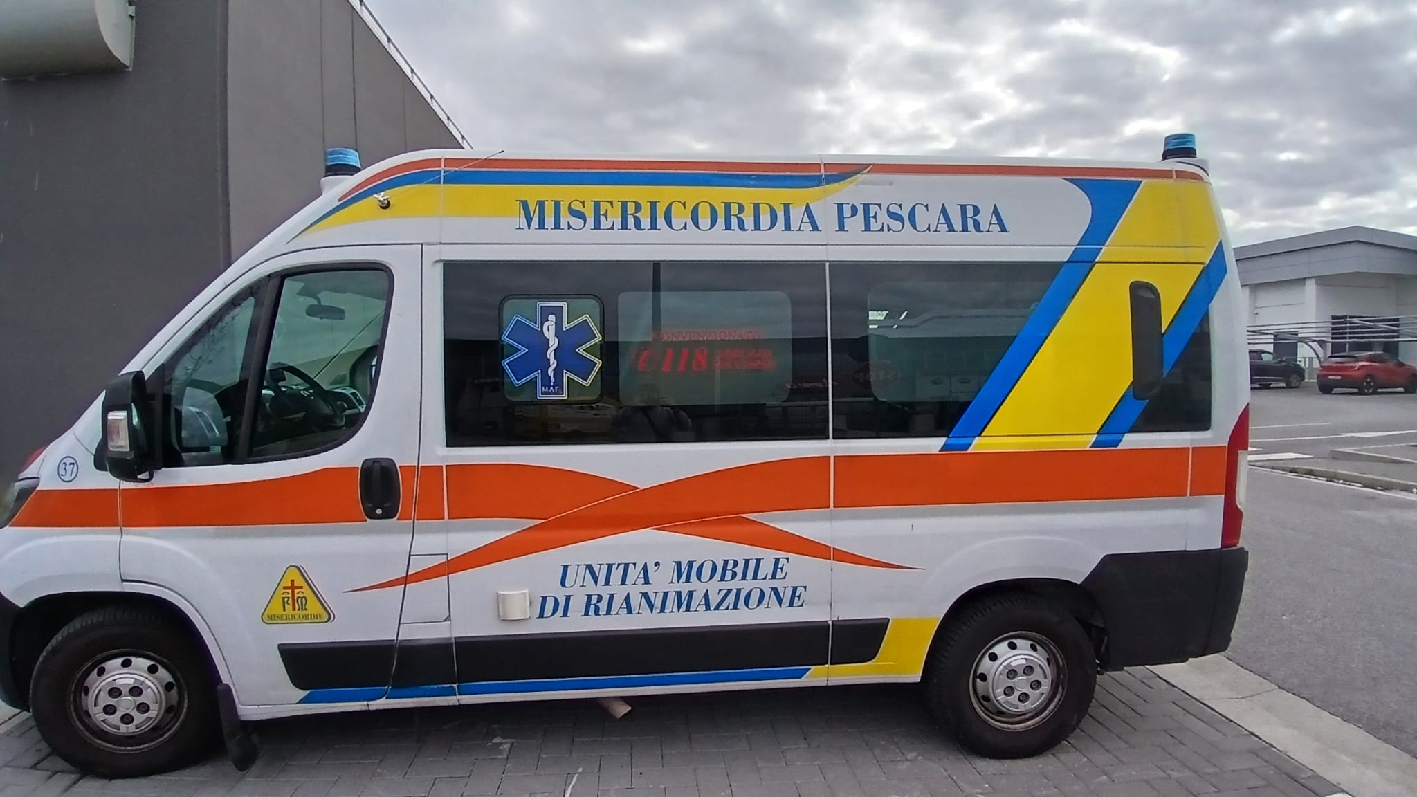 AMBULANZA FIAT DUCATO SCHEDA 521_S - immagine 2